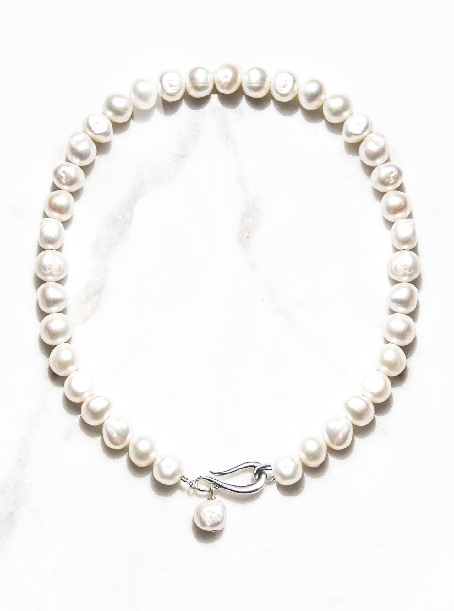 Lindsay Necklace in Freshwater Pearl with a white background — Lily Frank Jewelry