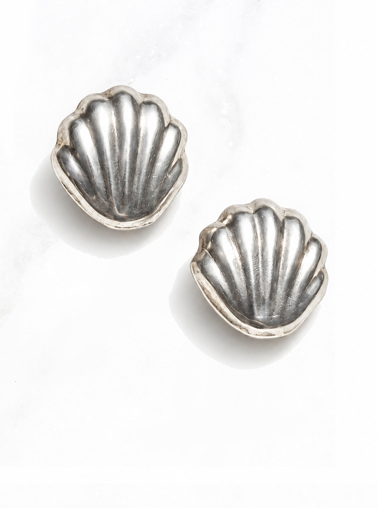 Vintage 925 Silver Shell Earrings with sculptural scallop-shell ridges | Lily Frank Jewelry